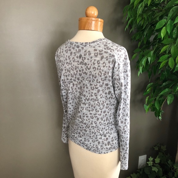 Rails Sami Heather Gray Leopard Print Top Linen S - Picture 8 of 16
